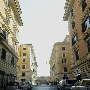 Apartament Via Montebello Rzym